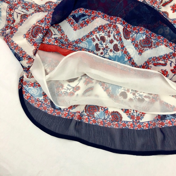 Daniel Rainn Floral Long Sleeved Tunic - Picture 6 of 6